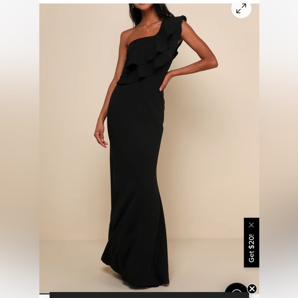 Lulus Dresses & Skirts - Lulus Grand Beauty Black Ruffled One-Shoulder Mermaid Maxi Dress